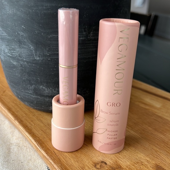 NEW Vegamour GRO Brow Serum - Picture 2 of 11